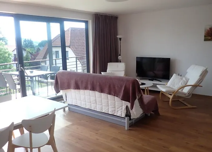 A + L Apartment *
